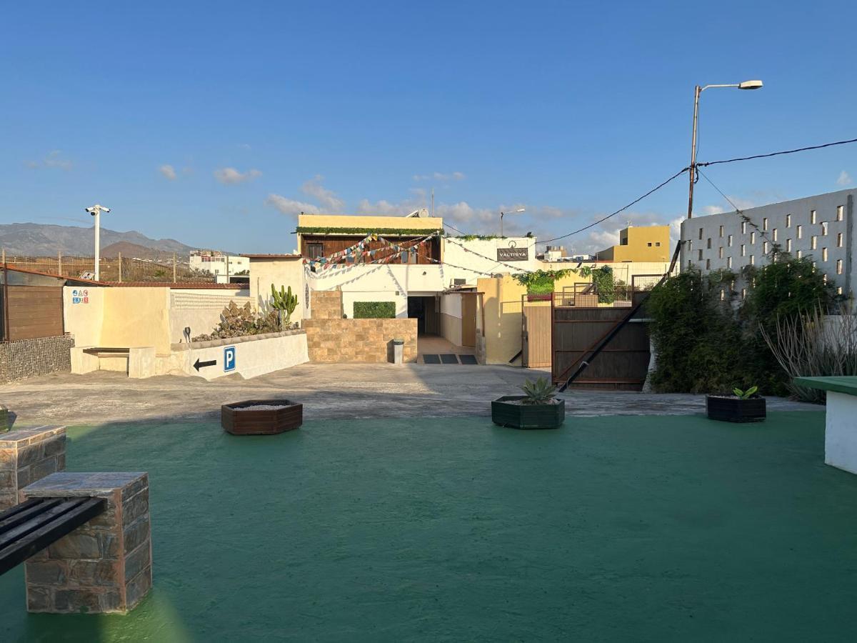 Valtisya Pool And Airport Konuk evi Telde Dış mekan fotoğraf